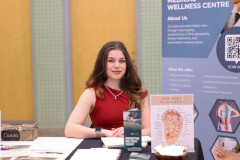 Vendor-Booth-Needles-for-Acupunture