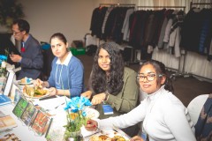 Volunteers-Enjoying-Lunch